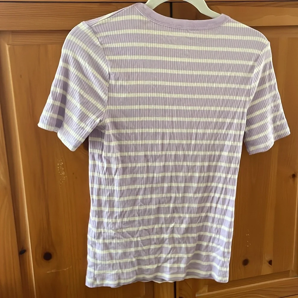 Striped Purple Tee 💜🤍 - Picture 8 of 13